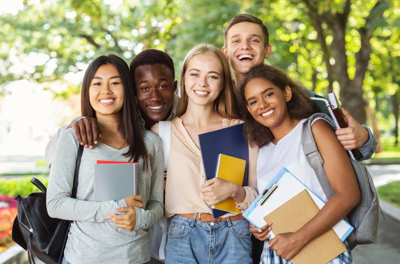 Suivi hebdomadaire régulier pour un étudiant en études supérieures à Rouen
